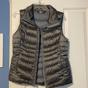 Northface silver vest size small.